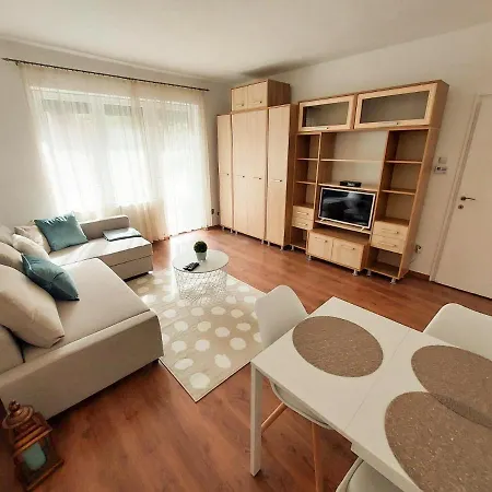 One Apartman