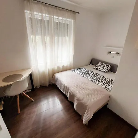Apartment One Apartman *